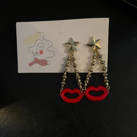 New Gold Star Xmas tree shape Earrings with Red lips - Picture 1 of 1